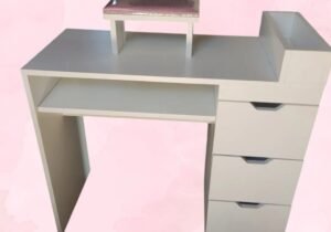 Mesa manicura 3 cajones